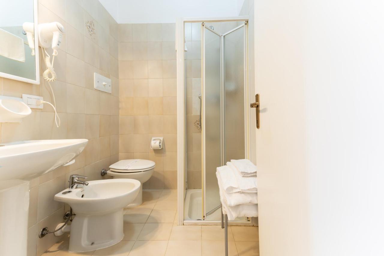 Hotel Benaco Mavras Песк'єра-дель-Гарда Екстер'єр фото