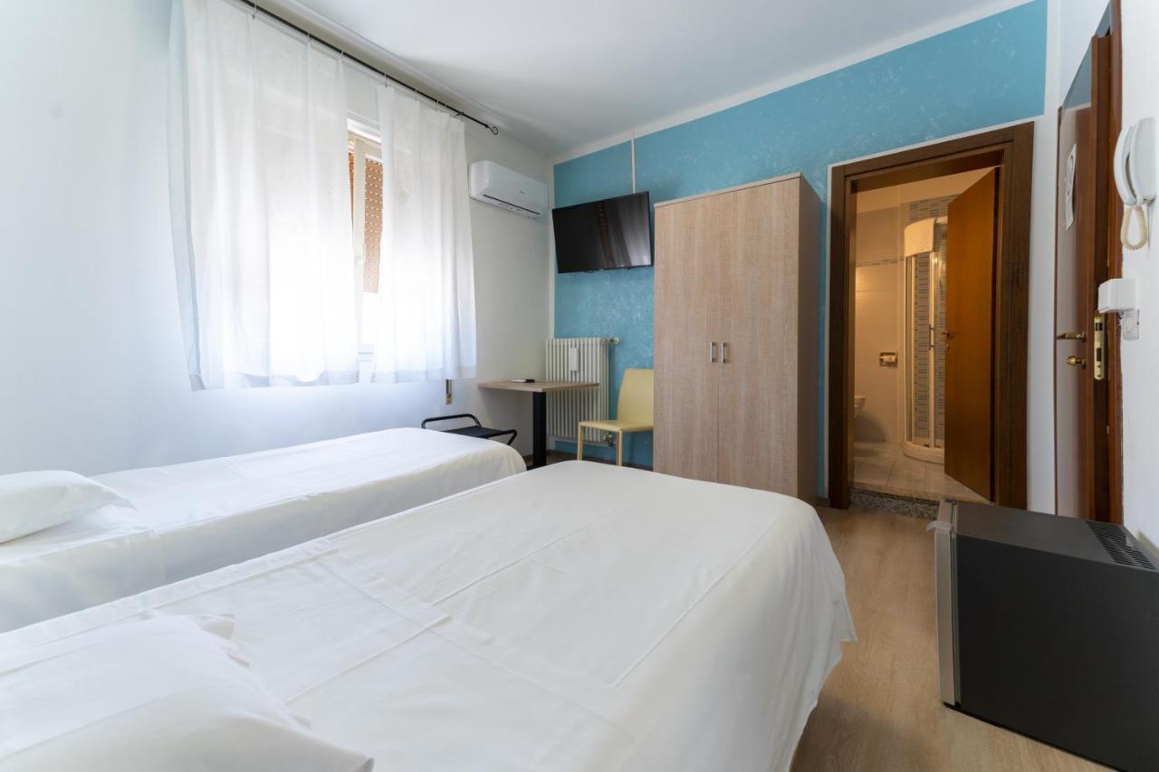 Hotel Benaco Mavras Песк'єра-дель-Гарда Екстер'єр фото