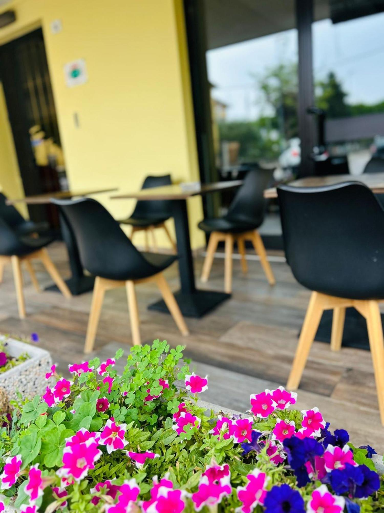Hotel Benaco Mavras Песк'єра-дель-Гарда Екстер'єр фото