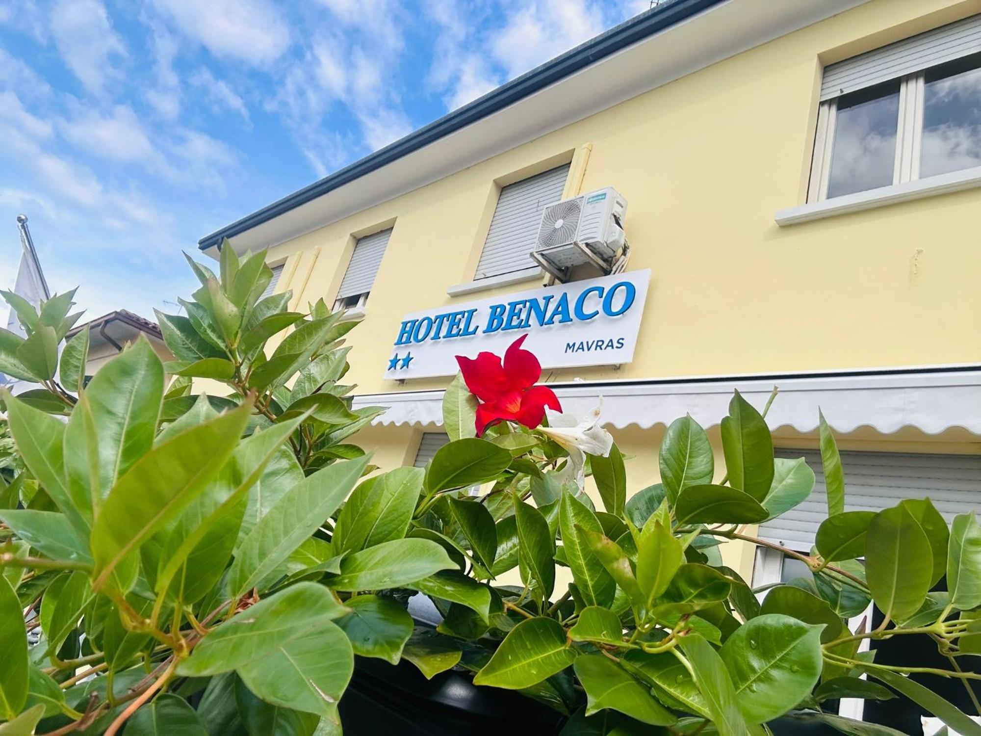 Hotel Benaco Mavras Песк'єра-дель-Гарда Екстер'єр фото